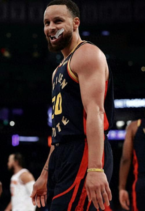 库里附加赛惜败太阳无缘季后赛 创NBA历史纪录