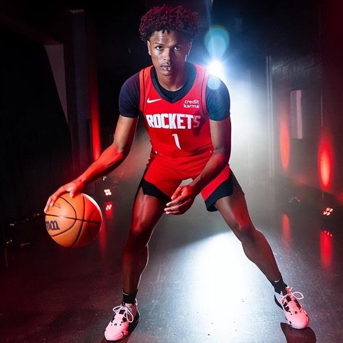 阿门·汤普森：三分命中率低却成火箭核心，防守